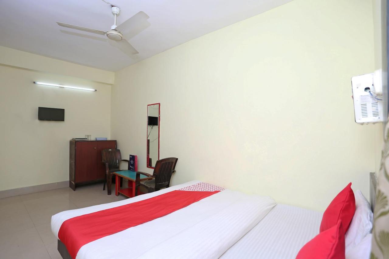 Oyo 5719 Hotel Jannat Palace Бхубанешвар Екстериор снимка